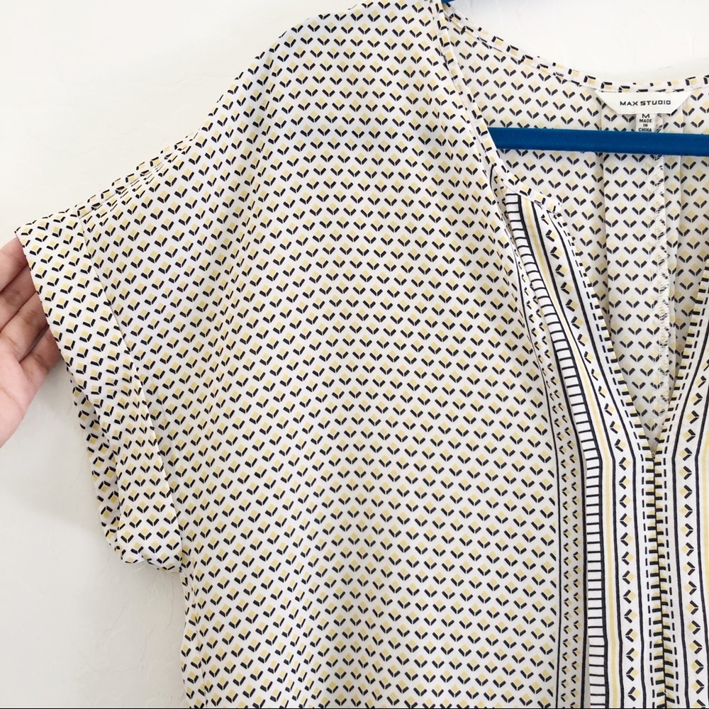 Max Studio Split Front Yellow Printed Short Sleeve - image 2